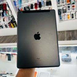 iPad 7 th gen 32  gb lte