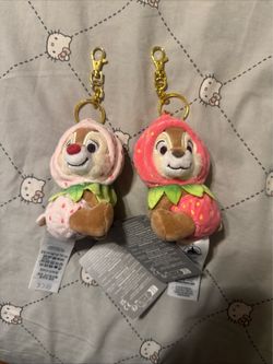 Disney Store Japan Chip And Dale Strawberry Plush Keychain Set Bag Charm 2025