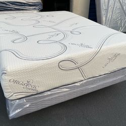 Cal King Cooling Gel Hybrid Memory Foam Mattress!