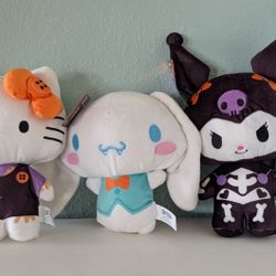 Hello Kitty Halloween Plushies 