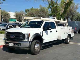 2018 Ford F550 Super Duty Crew Cab & Chassis