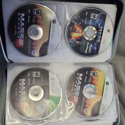 32 Xbox 360 Discs