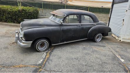 1950 Chevy deluxe 4 doors straight-6 216 3 speed
