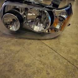  Replacement Headlight FORD ESCAPE HYBRID 2005-2007