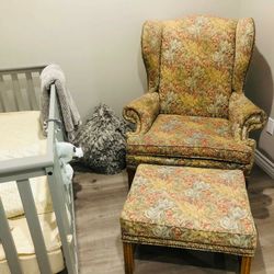 Sofa Very Comfortable And In Good Condition