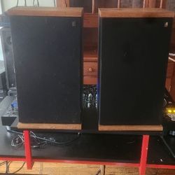 Acoustic Research Bookshelf Speakers 