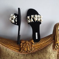 Slippers Size 9