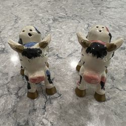 Cow Salt Or Pepper Shaker Replacement Anthropomorphic Kreisler and Co. 