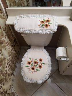 Toliet Cover Set