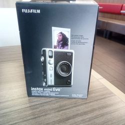 Fujifilm Instant Camera Mini Evo