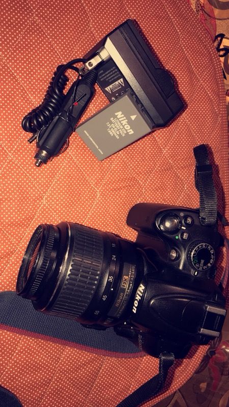Nikon digital camera 🎥 D5000