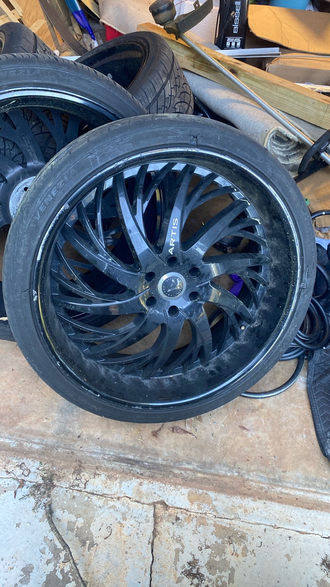 Artis 26 Inch Rims Full Set Good Tires
