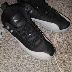 Retro 12s black and grey 8.5 M