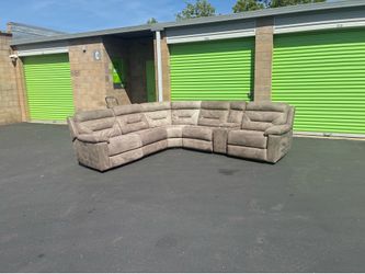 6-Piece Power Reclining Sectional w/ Cupholders – Large & Comfortable!