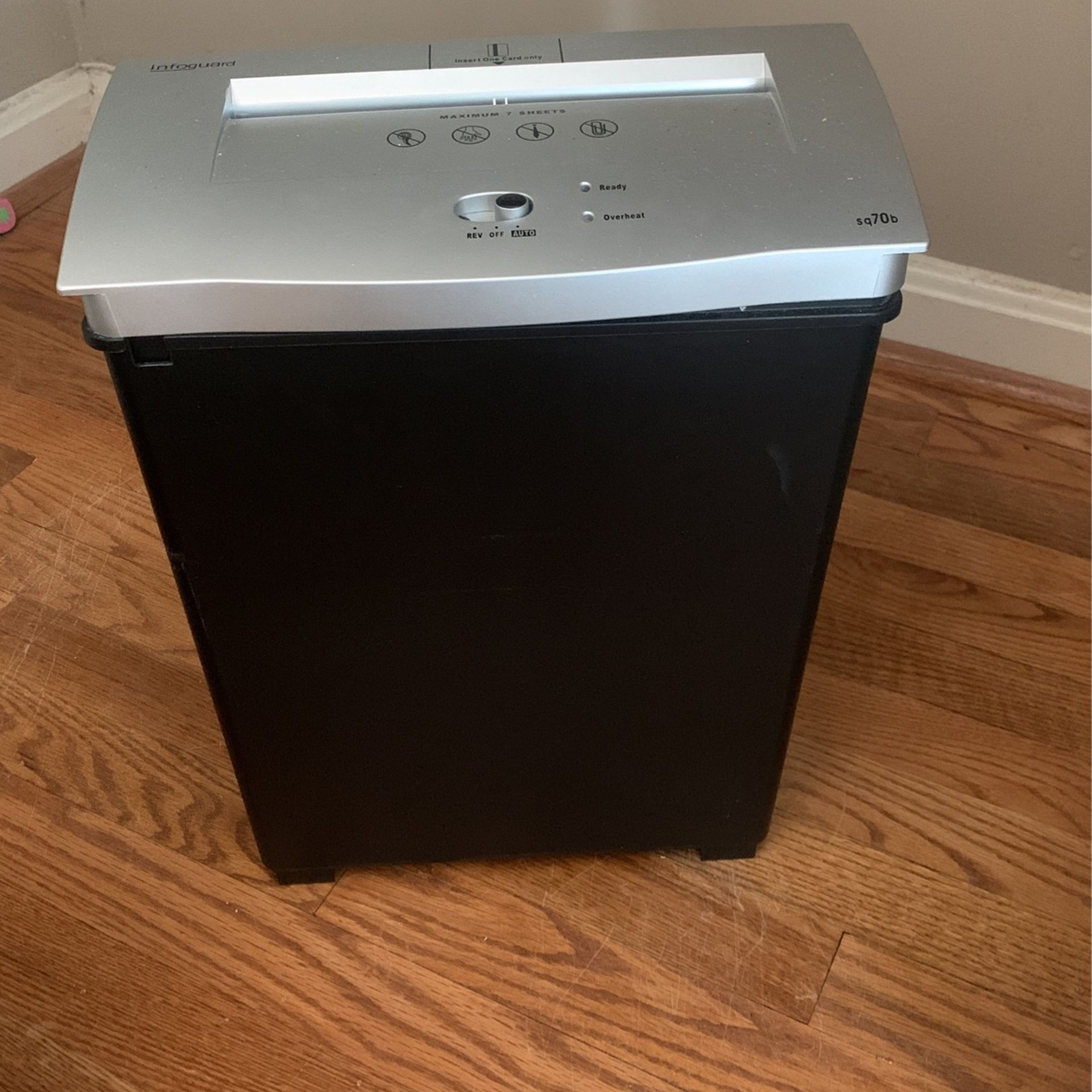 Info Guard Paper Shredder