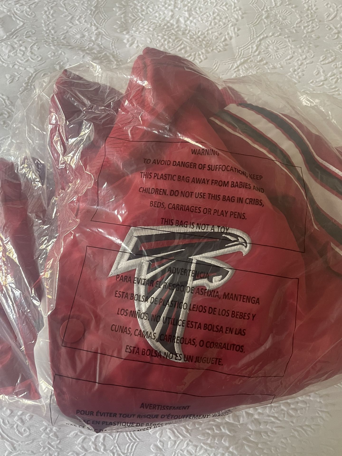 Atlanta Falcons Jacket 3x for Sale in Ladson, SC - OfferUp