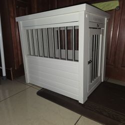 Furniture Style Dog Crate & End Table