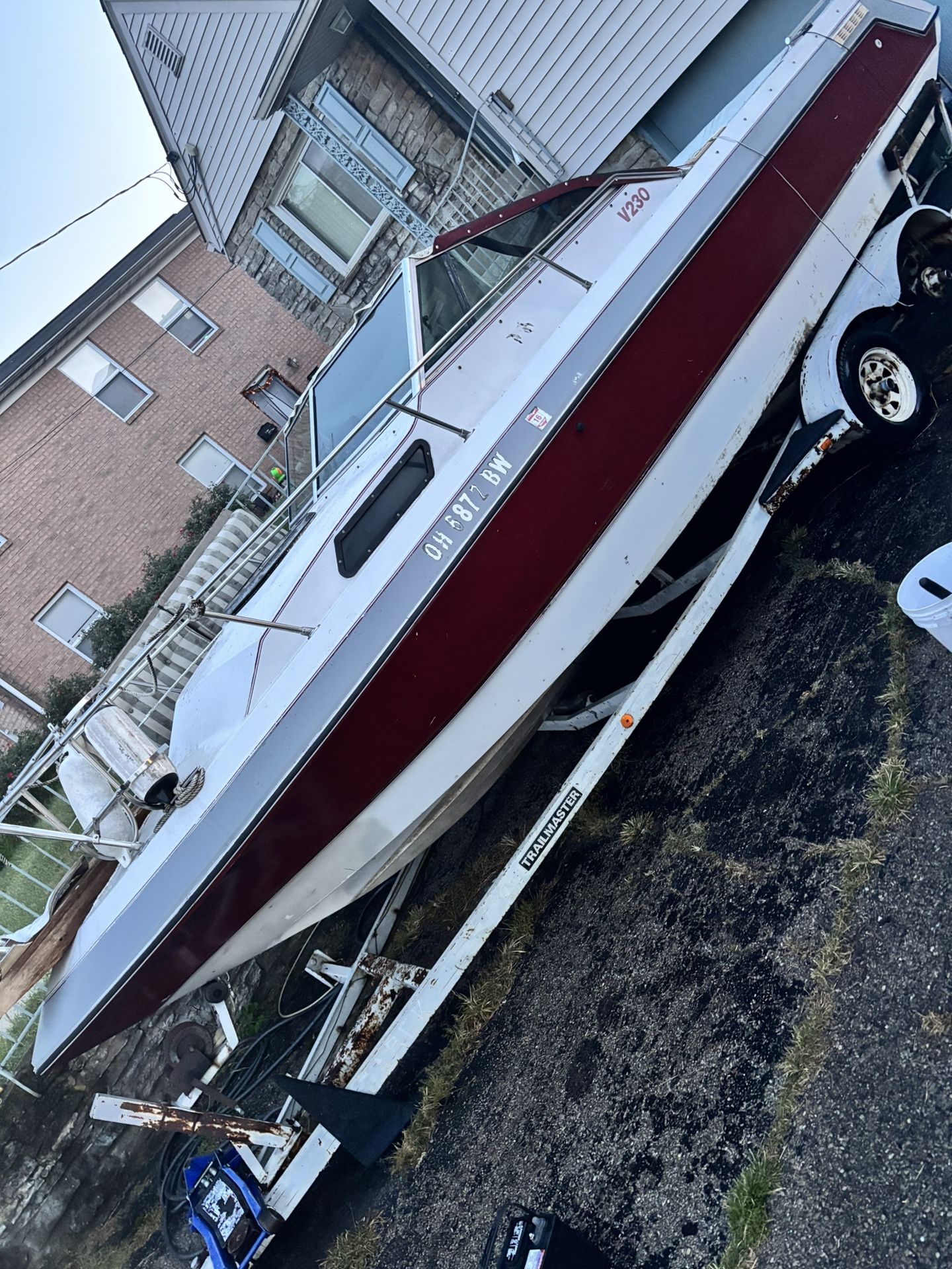 23 Ft. Boat With Cabin And Toilet