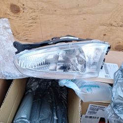 Mitsubishi Headlights 97-02