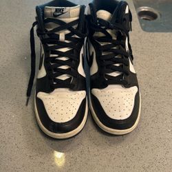 High Top NIKE DUNKS Size 9 Men’s 