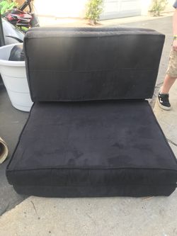 Chair/pull out bed