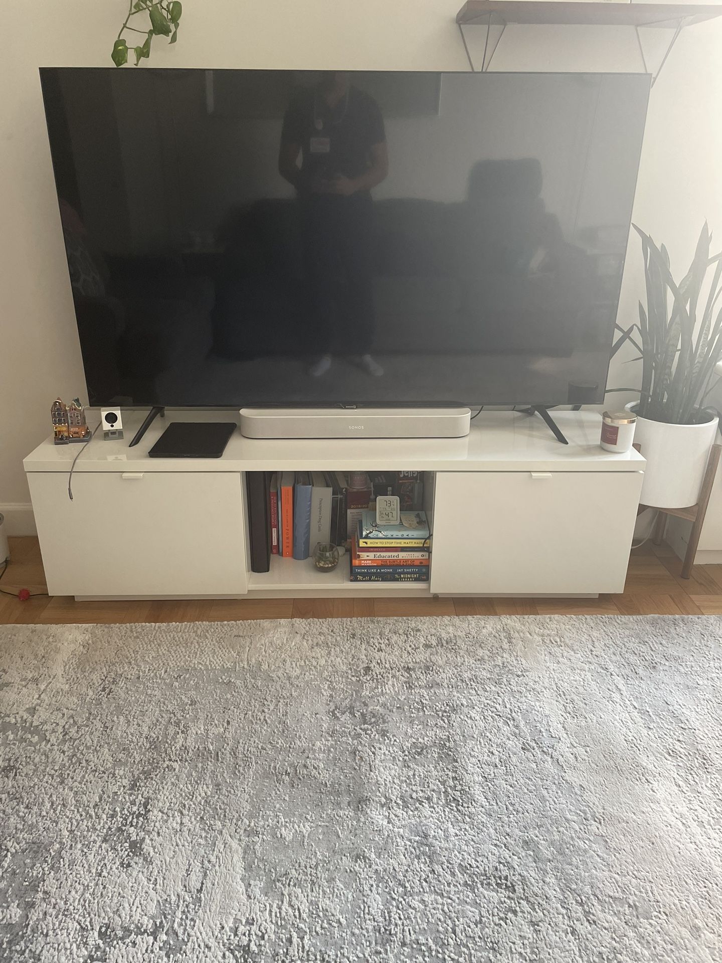 ikea-byas-tv-stand-white-for-sale-in-new-york-ny-offerup