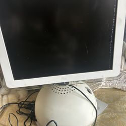 Apple Computer Monitor 2002 Works Great 