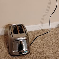 Oster 2-Slice Toaster Stainless Steel Advanced Toast Tech for Bread &Bagels TSSTTRJB29S