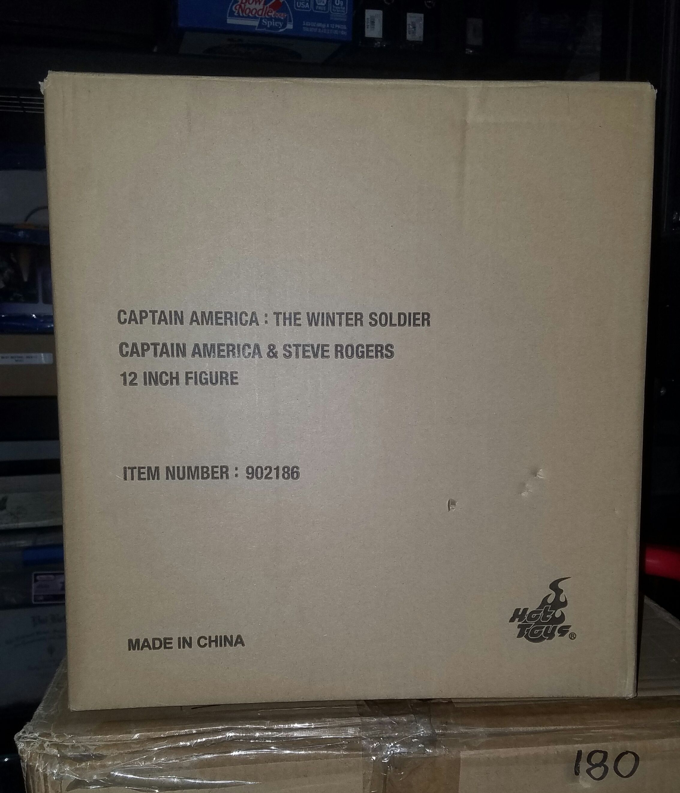 Hot Toys Captain America The Winter Soldier Steve Rogers and Captain America 1/6 Figure Sideshow