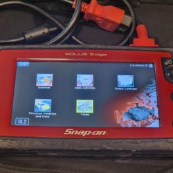 Used Snap On Solus Edge 18.2 OBD2 Scanner Touchscreen