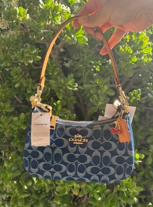 Coach Teri Shoulder Bag In Signature Denim