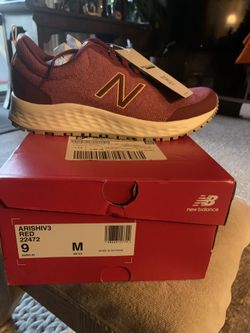 Woman’s New Balance ARISHIV3 RED 22472 SIZE 9