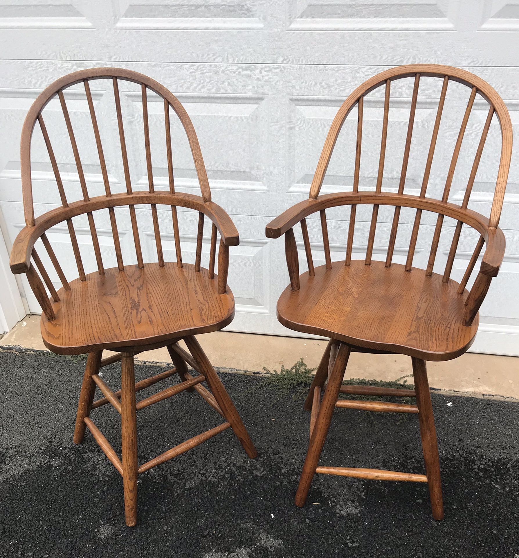Pair bar stools