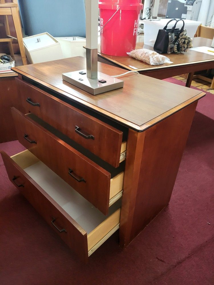 3 DRAWS DRESSER WITH HIGH QUALITY WOOD (HOME53)