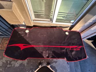 Gaming table
