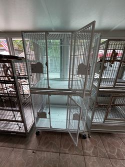 Double stack bird cage
