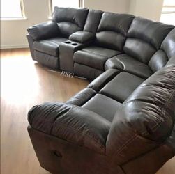 Color Options reclining sectional couch set Only $39 down payment 👉 Please ask Jon Green for a discount when you arrive!