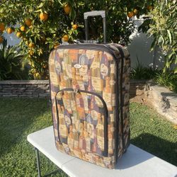 Like New American 34”x 19”x 13” Lrg. Check Luggage