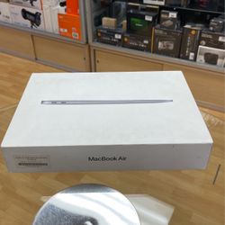 13”MacBook Air M1 500ssd >> Open Box 