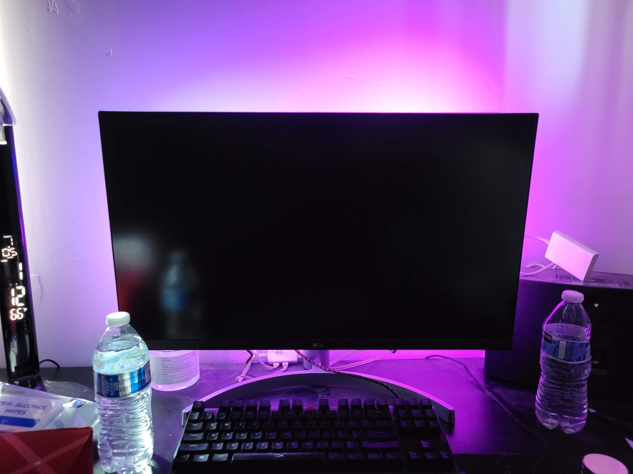 LG 27" FHD IPS 1080p Monitor 75hz 1ms AMD Freesync Borderless White 27MN60T-W