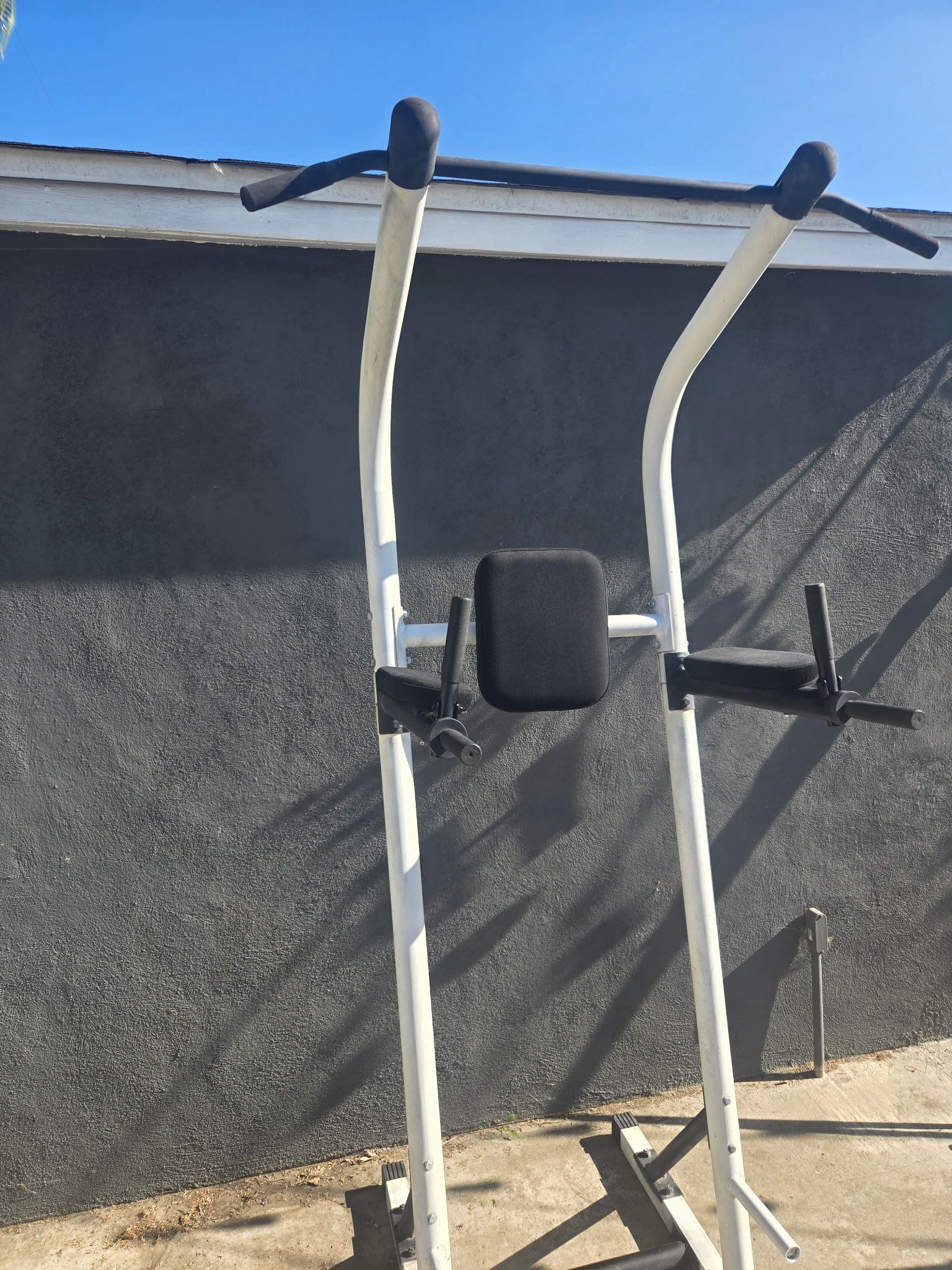 Abs/pull-up/ Dip Station