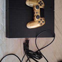 Ps4 With Gold Controller And Games