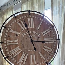 Old Town London Clock