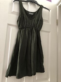 Olive green dress size S/M euc