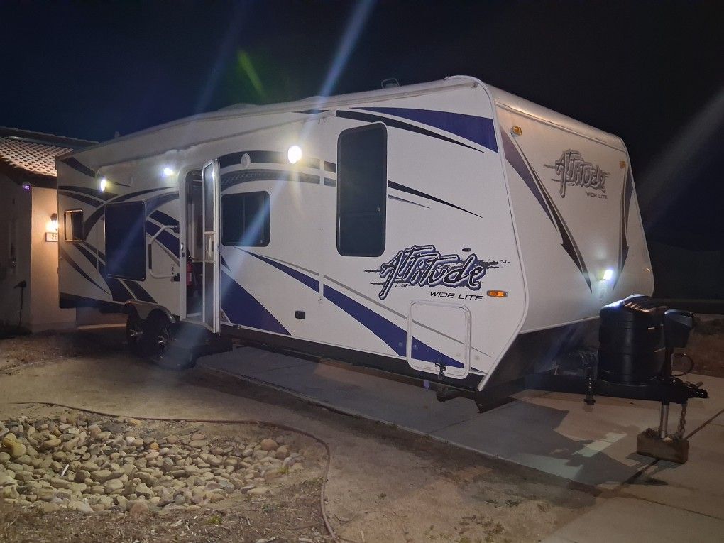 27cbg Eclipse Attitude Toy hauler