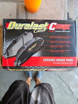 Lexus/Toyota Duralast Gold Cmax Ceramic Brake Pads with Hardware Kit