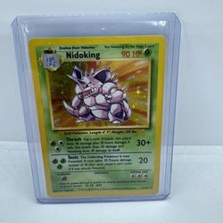 Holographic Nidoking Pokémon Card