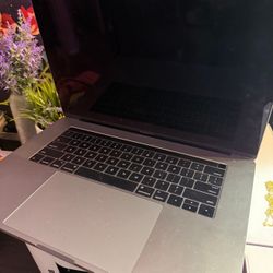 Apple MacBook Pro 15-Inch (2016) A1707 – 2.9GHz i7 – For Parts or Repair – Does Not Turn On