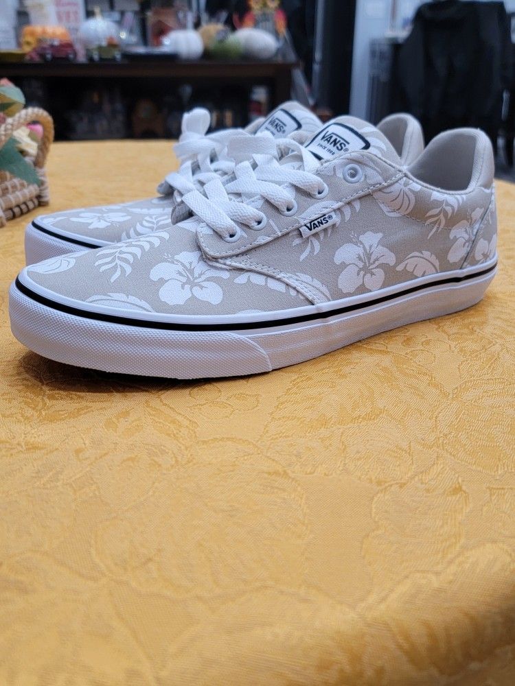 NEW MEN'S VANS SIZE 11½