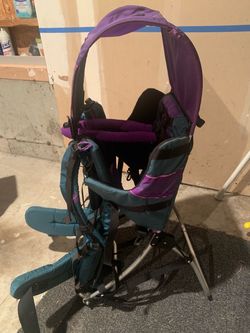Heavy duty baby carrier for hiking